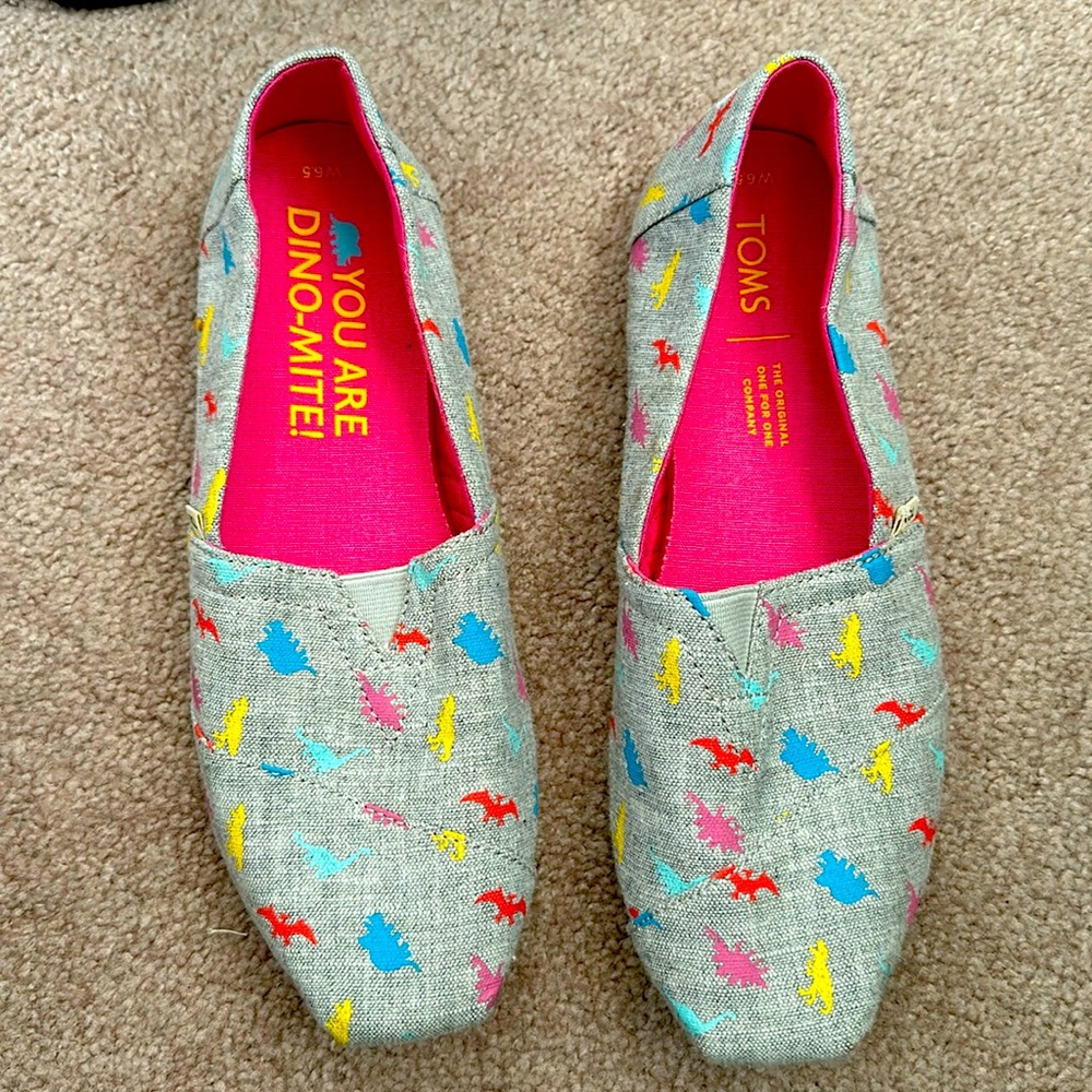Dinosaur TOMS